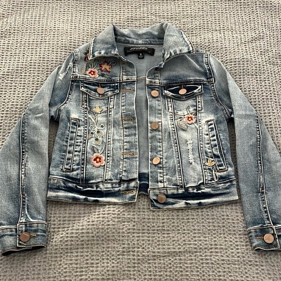 Jou Jou Other - Embroidered Jean jacket